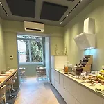 Reno 4*